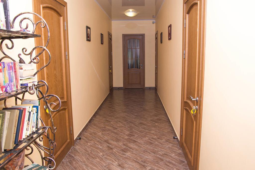 Yuzhniy Dvorik Aparthotel Odessa Esterno foto